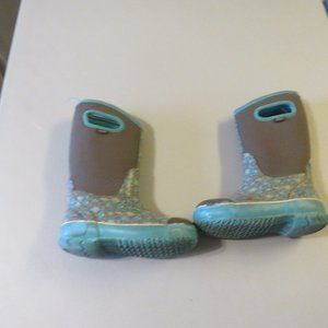 Brown & Green Bogs Size 13